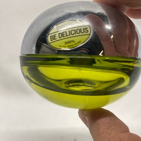 DKNY Be Delicious Women's Eau de Parfum 1.7 oz. 50 ml Spray READ - Picture 3 of 3